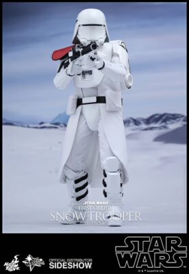Hot Toys MMS322 First Order Snowtrooper Officer