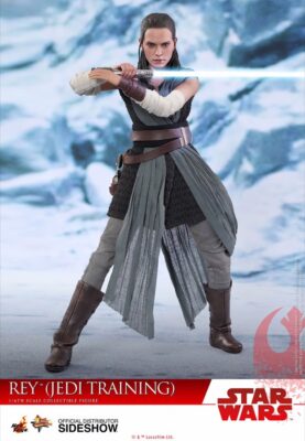 Hot Toys MMS446 Rey Jedi Training