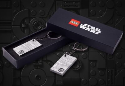 LEGO Star Wars The Mandalorian Beskar key chain 5007403